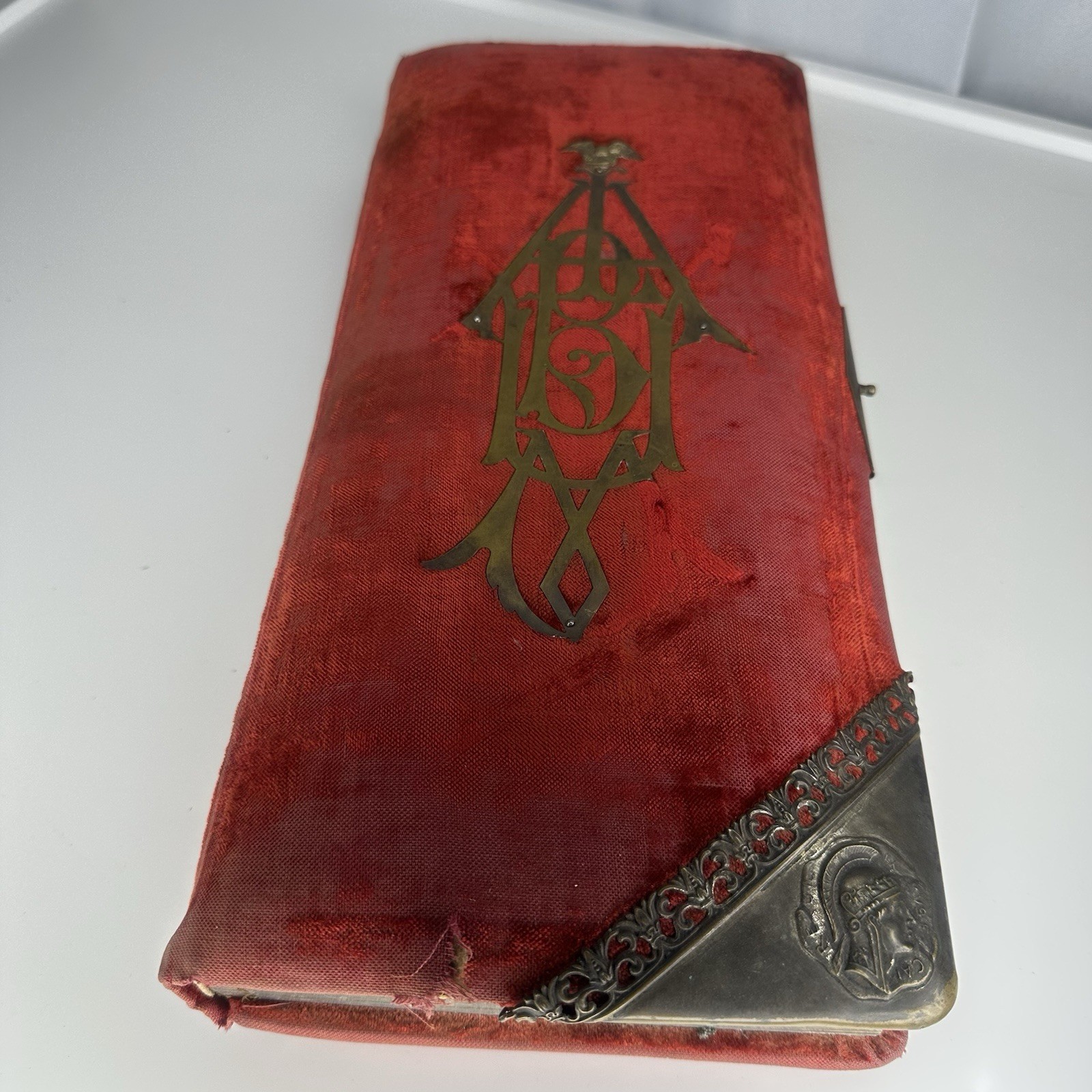 Antique Victorian Red Velvet Photo Album Brass Hardware CDV Cabinet Cards 16x8