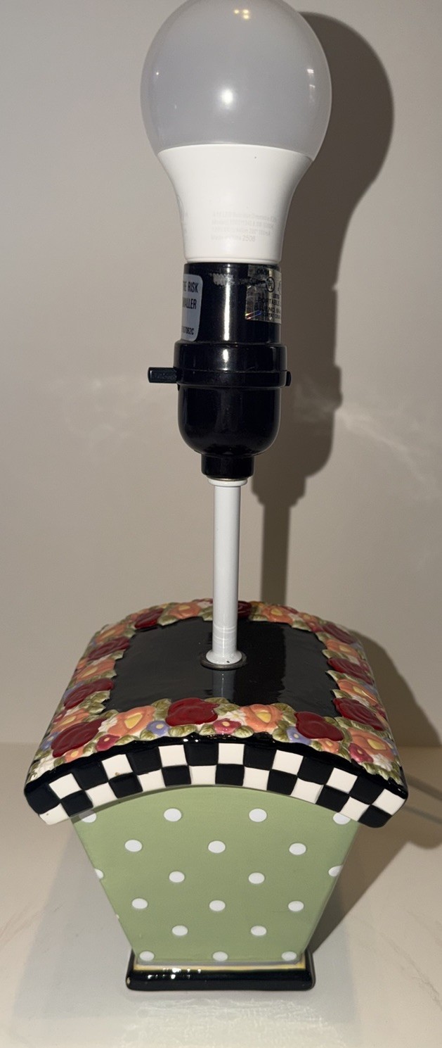 HTF MARY ENGELBREIT COTTAGE LAMP 1998 Black & White Checkered