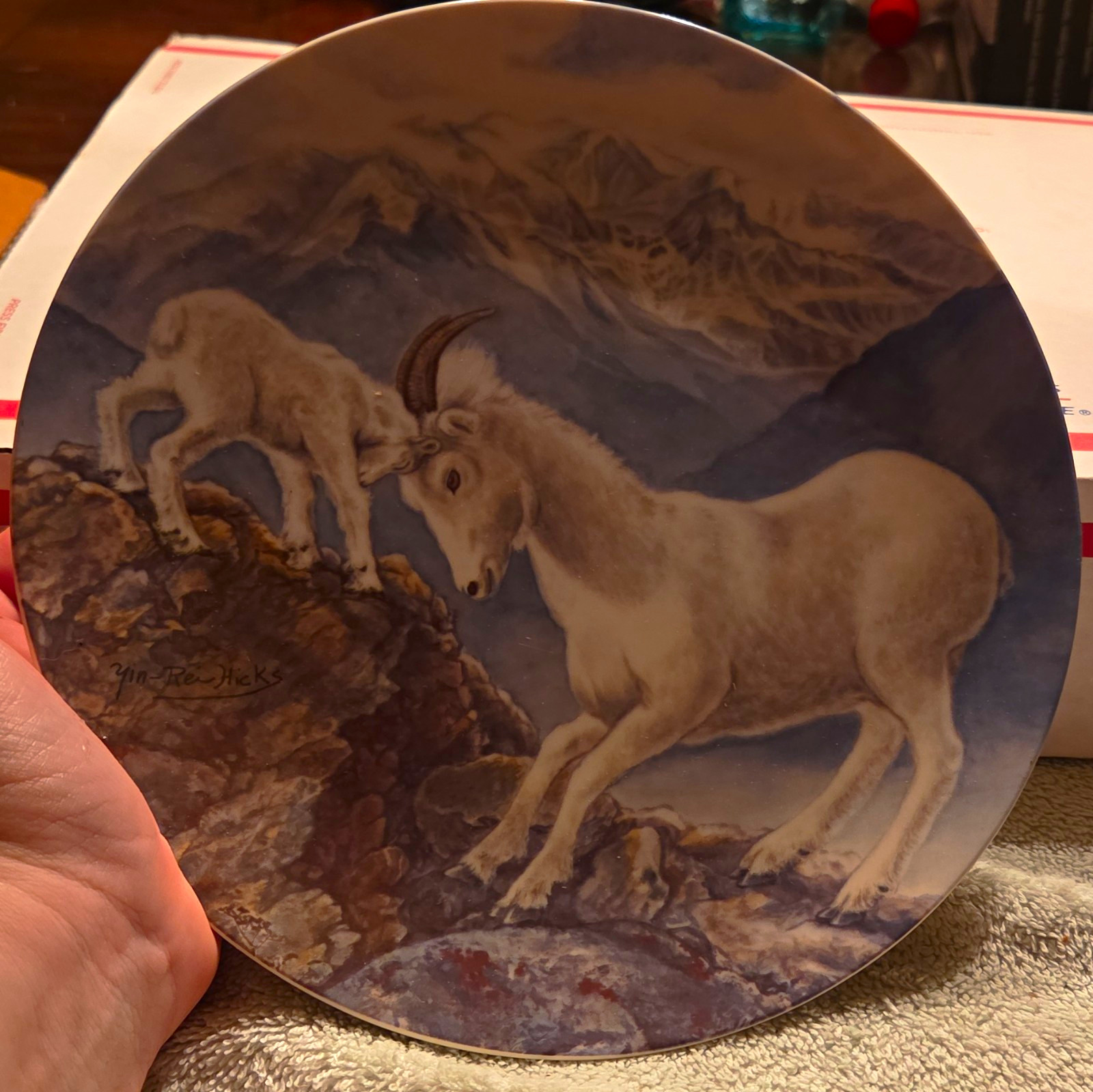 A Gentle Persuasion Collectors Plate  Coa 5247a Signs Of Love Collection