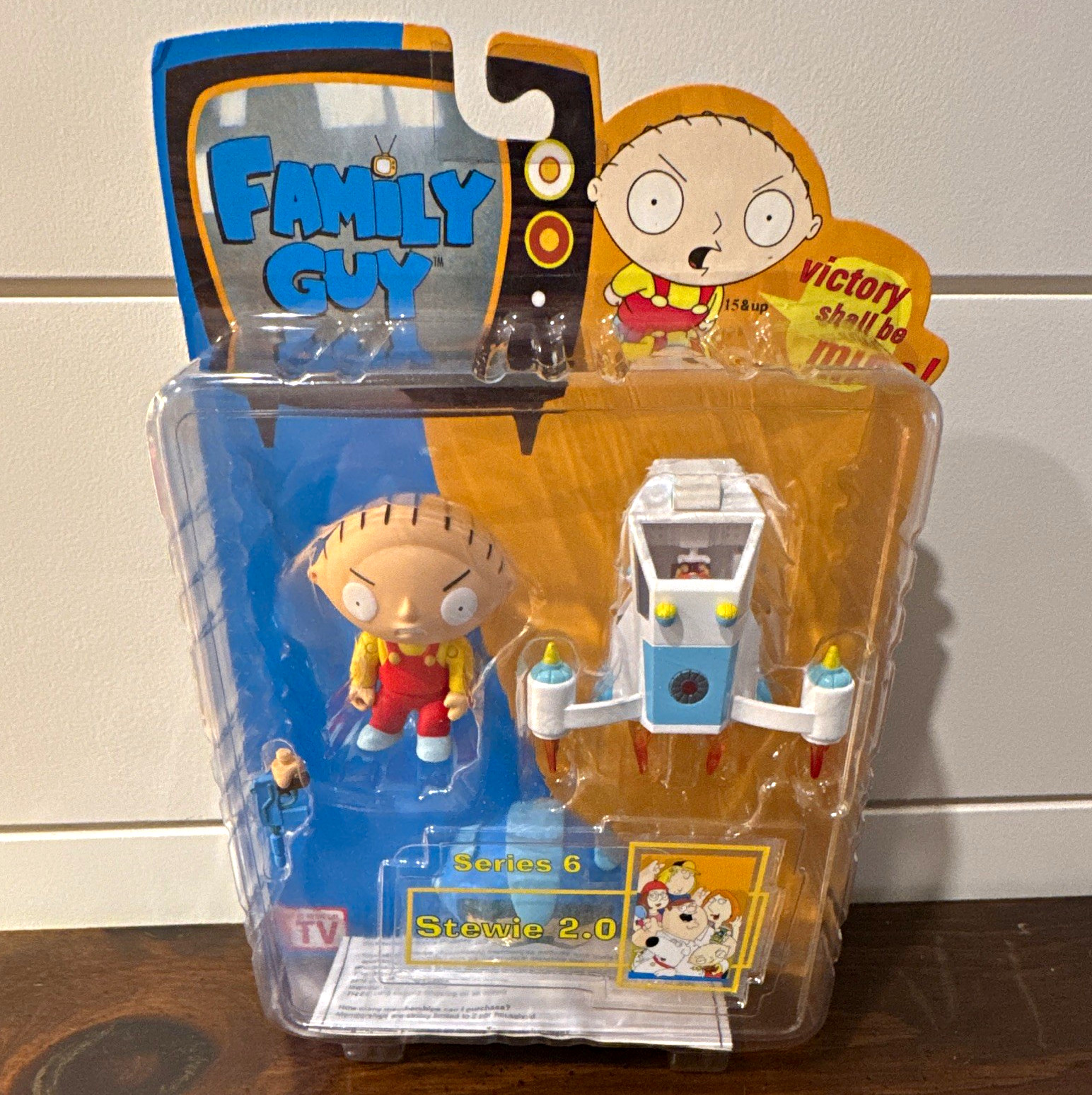Mezco Family Guy Series 6 Stewie Griffin Stewie 2.0 Figure Boxed Unopened