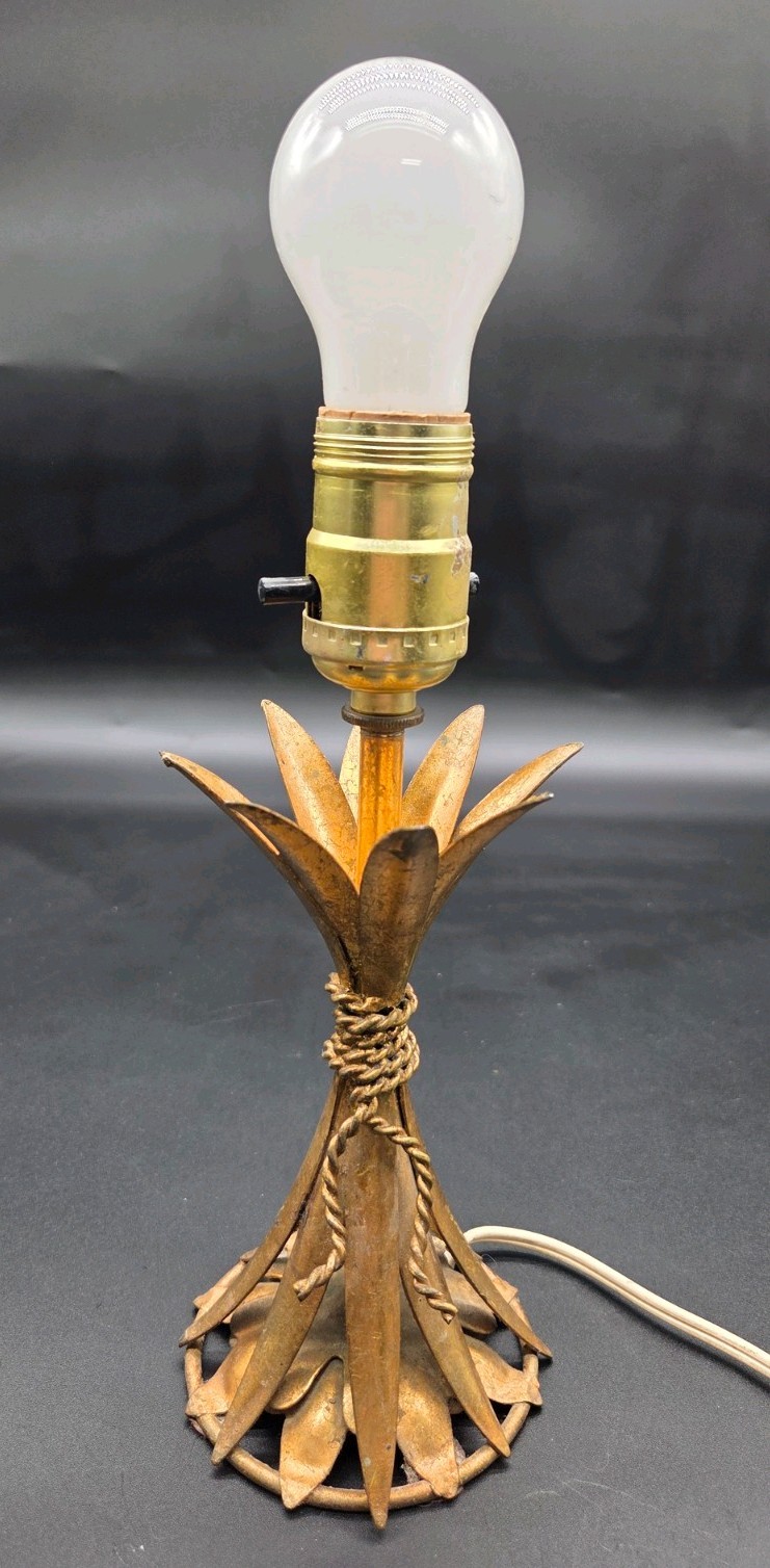Vintage Italian Florentine Hollywood Regency Style Gold Leaf Corded Lamp Working