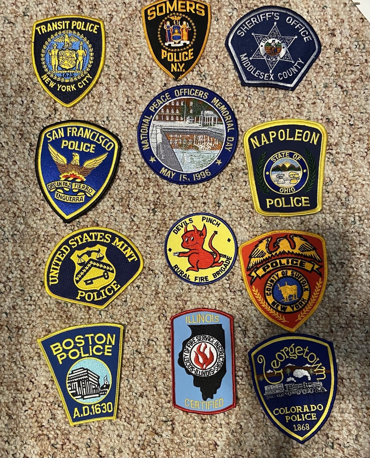 Lot Of 12 Various Vintage US TOWNS Police,Sheriff, Fire Patches