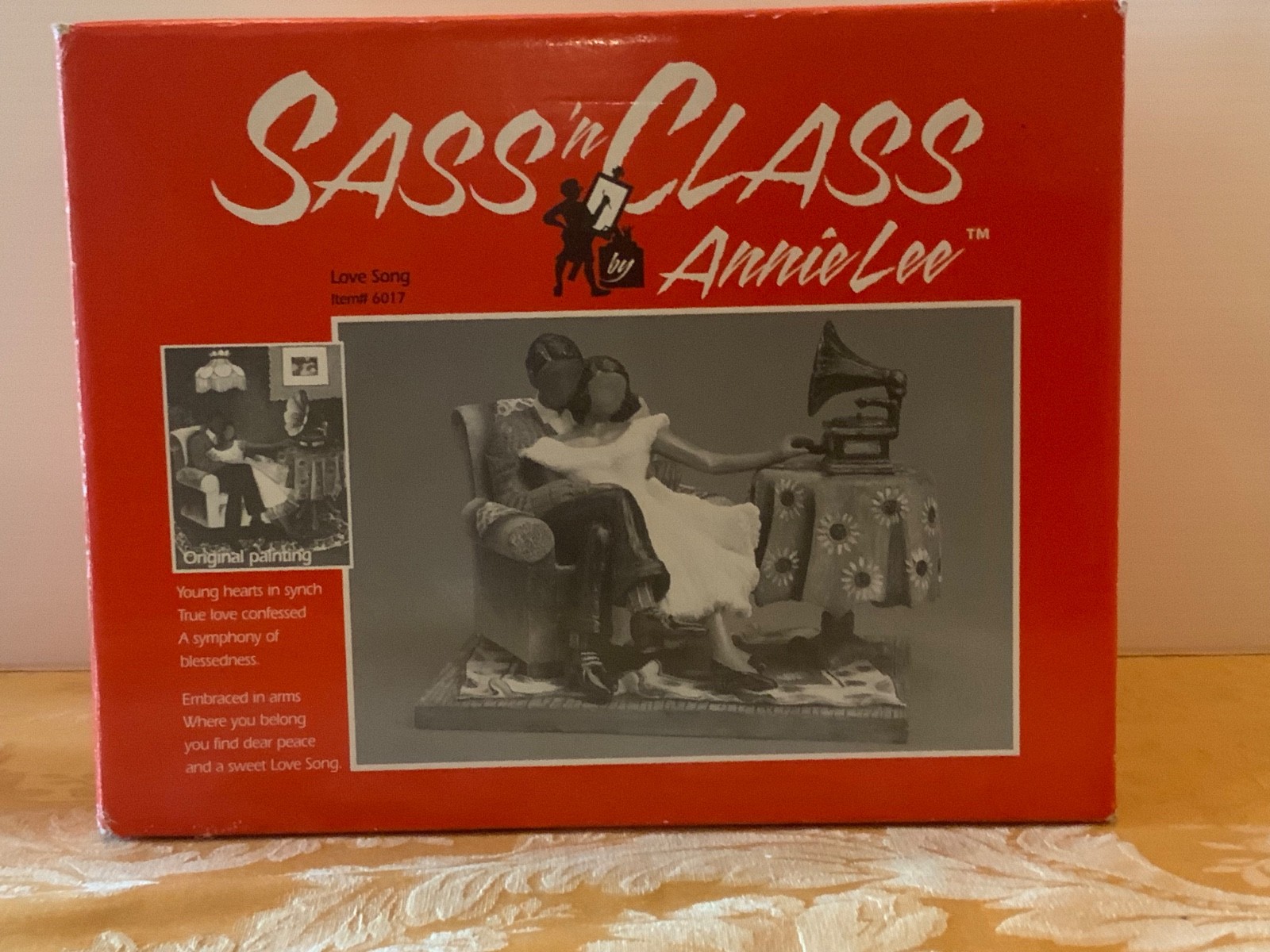 RARE Annie Lee 'Sass 'N Class' Figurine LOVE SONG  NEW