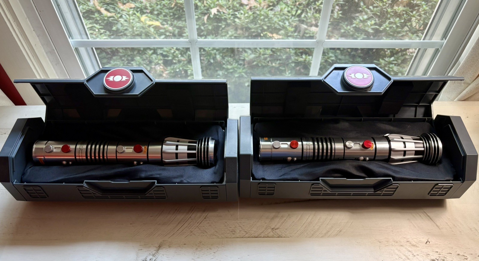 2 Disney Star Wars Galaxy’s Edge DARTH MAUL Lightsaber Hilts Set Cases No Blades