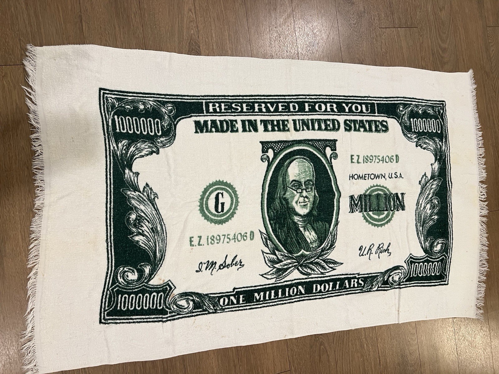 Vintage 70s 80s Million Dollar Bill Beach Towel 33x54 Benjamin Franklin Fringe