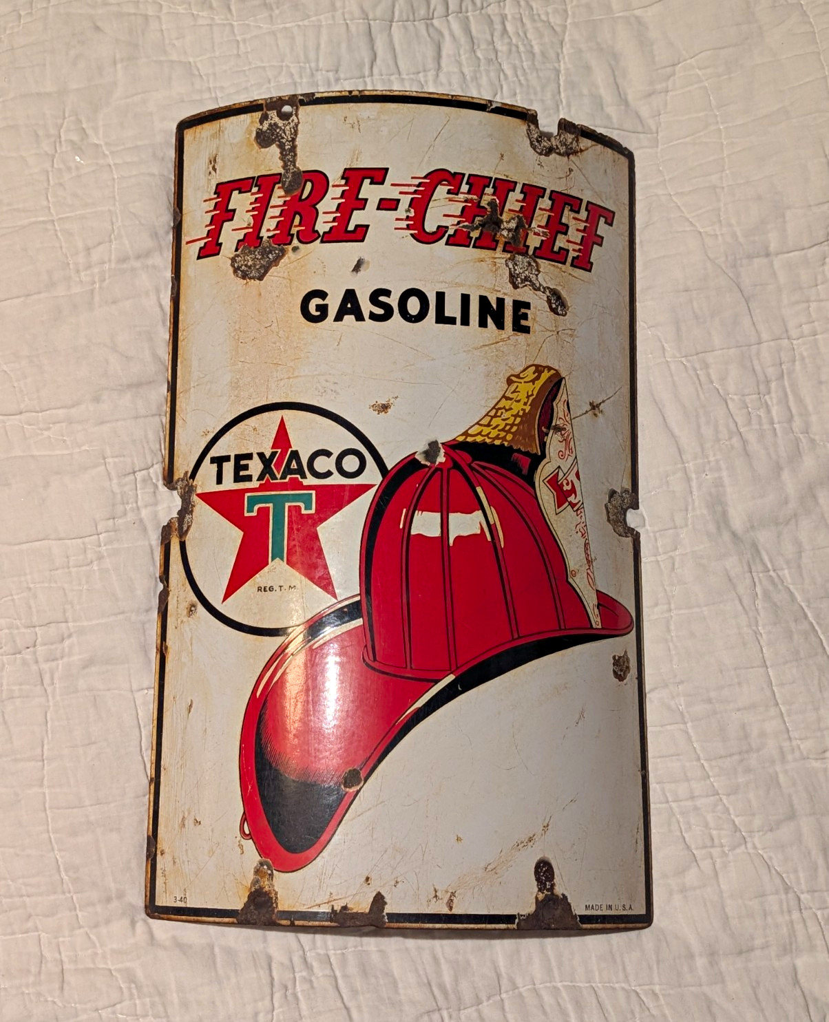 Vintage 1940 TEXACO FIRE-CHIEF Gasoline Porcelain Curved Sign 18\
