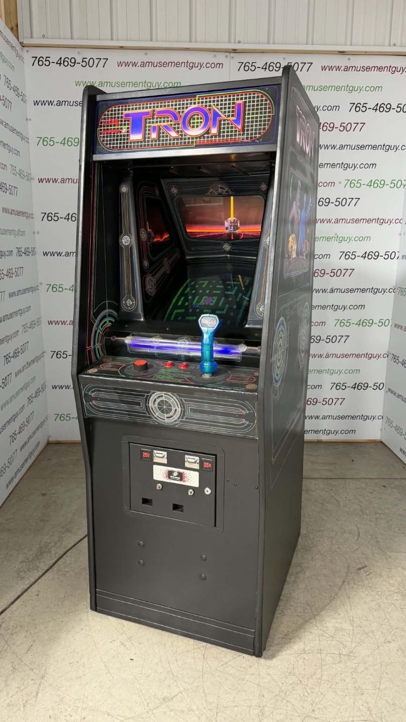 TRON by BALLY MIDWAY COIN-OP CLASSIC Arcade Video Game/ORIGINAL