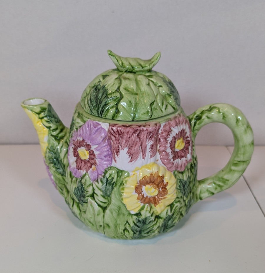 Vintage Hand Painted Flower/Garden Design Tea or Coffee Pot