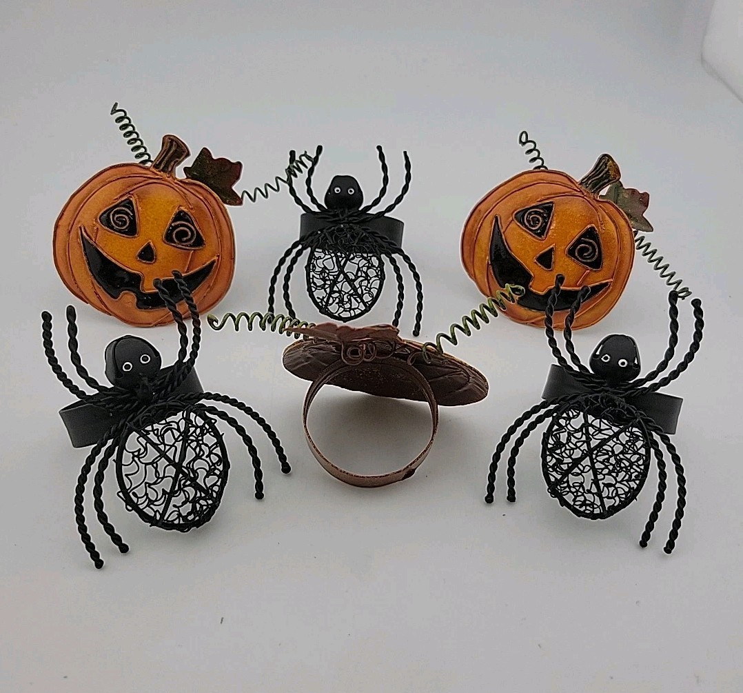 VTG SET Of 6 Halloween Napkin Ring Holders~3 Pumpkins~3 Spiders Partys Tableware