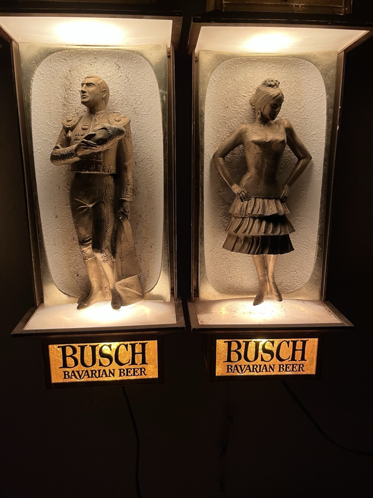 Bush Bavarian Beer Lights Wanted A Señorita And One With The Matador Of