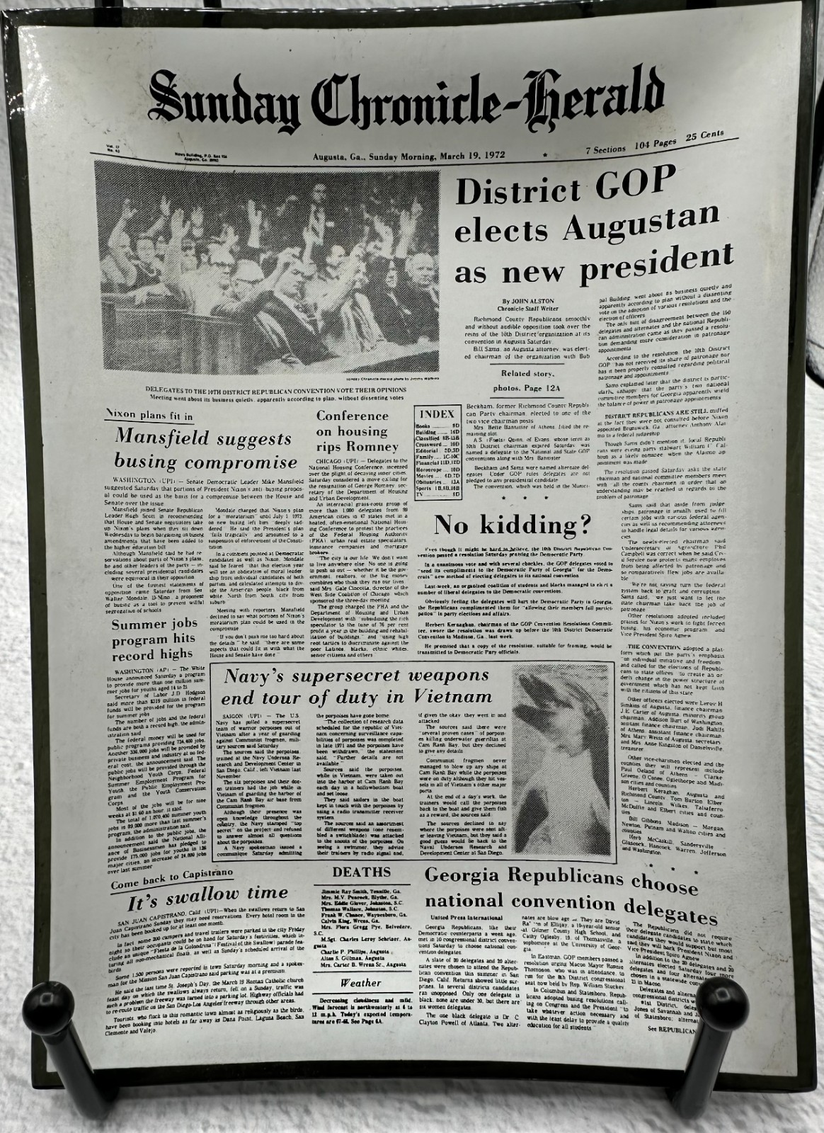 Vintage 1972 Augusta Chronicle-Herald Glass Tray Vietnam War Nixon Era 5x7