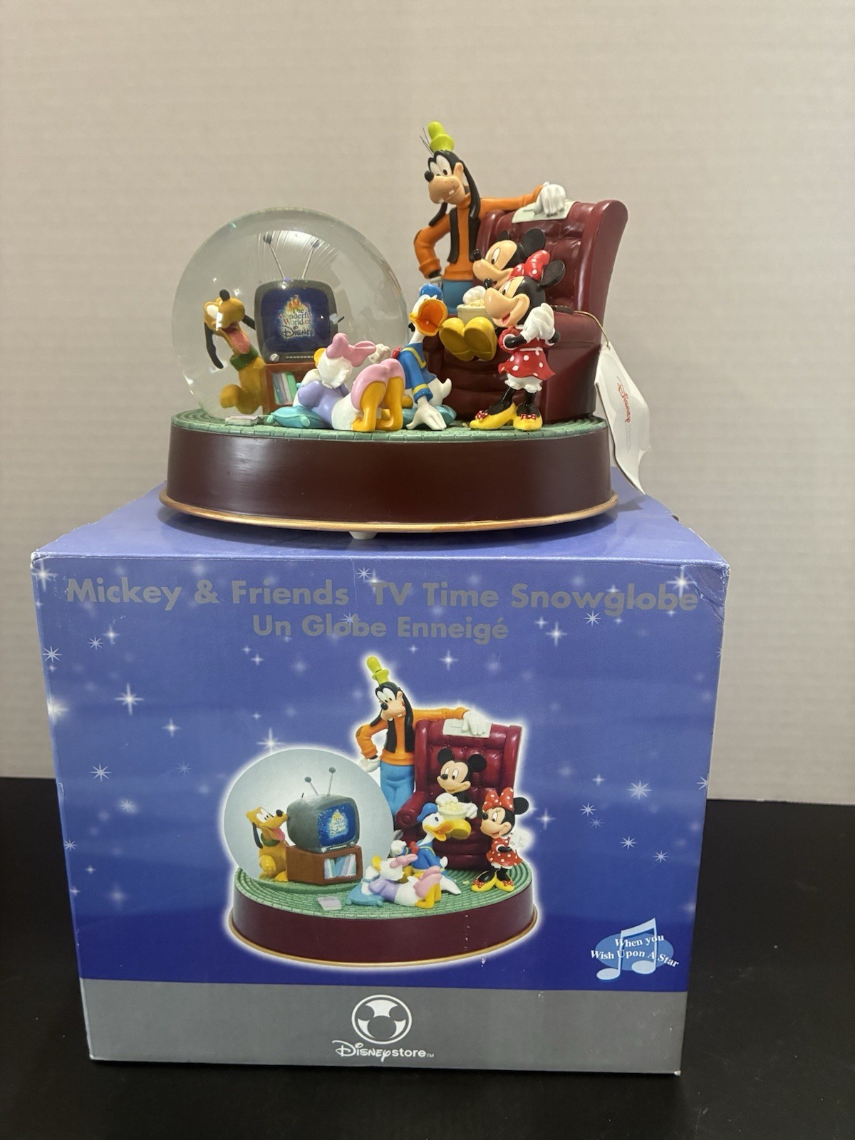 Rare Disney Mickey and Friends TV Time Snow Globe Music Box Works Great