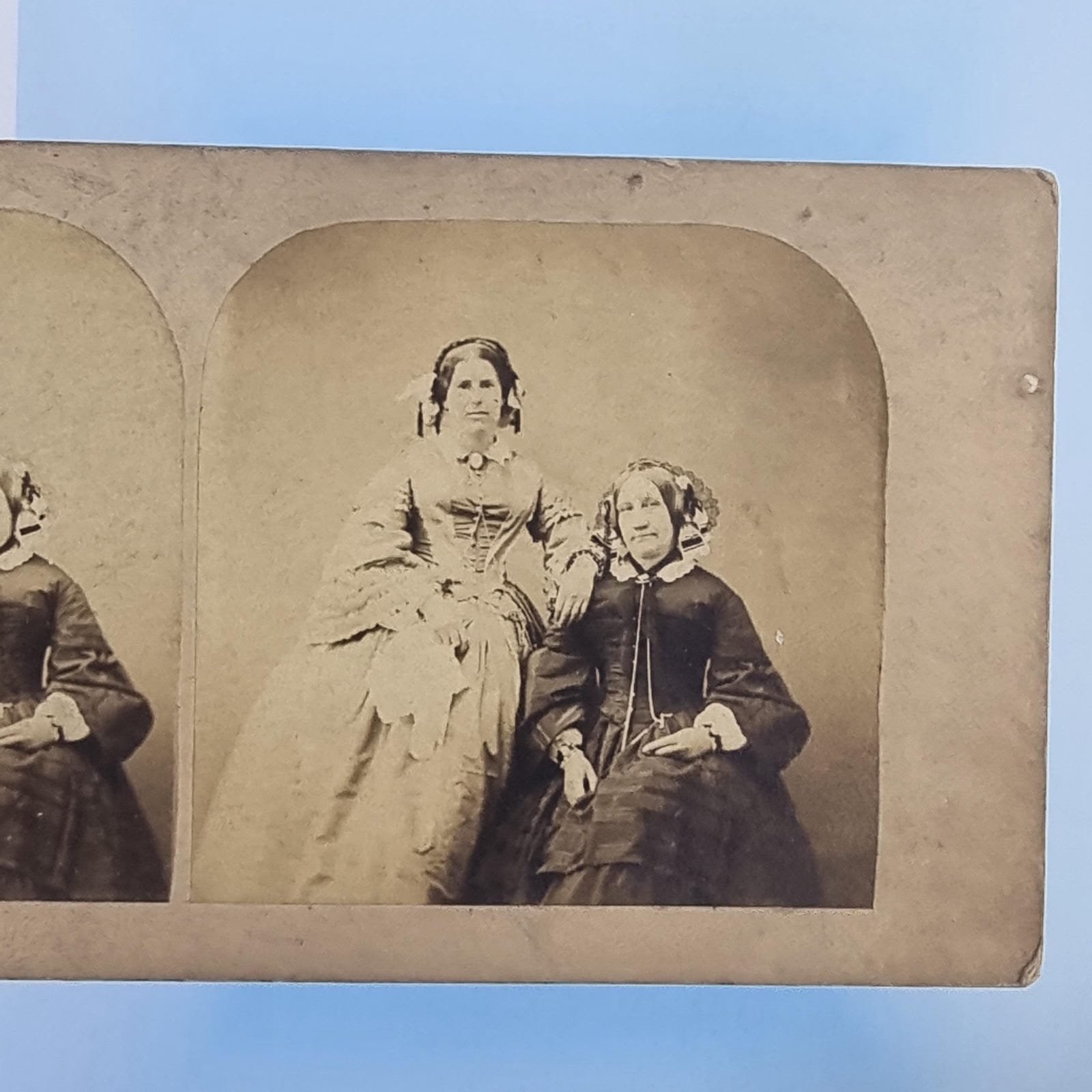 Family Portrait Stereoview C1865 Real Photo Mother Daughter Crinoline  Ladies