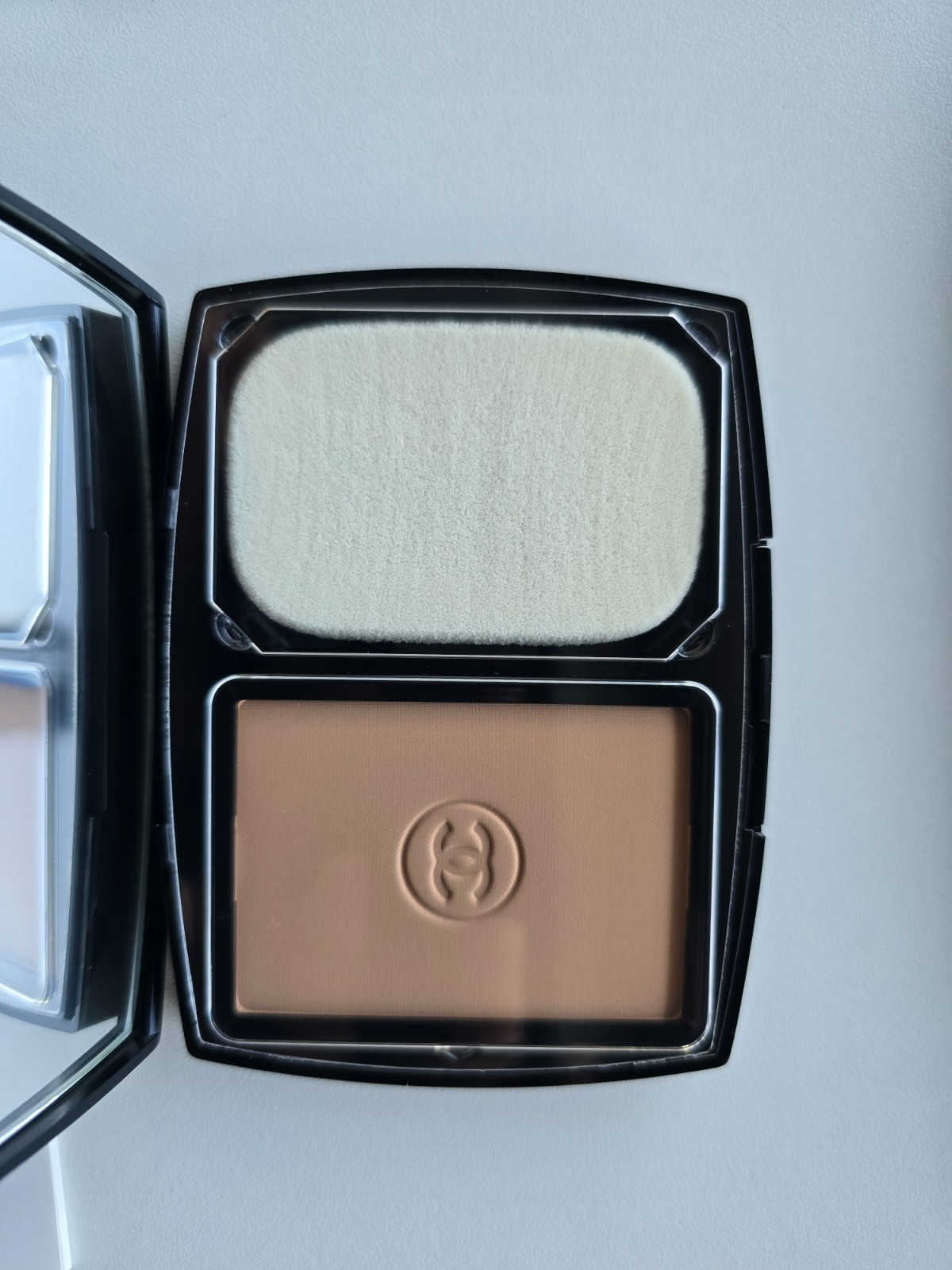 2000s VTG Chanel Double Perfection Powder 100 Sun Beige Intense (Made in Italy)