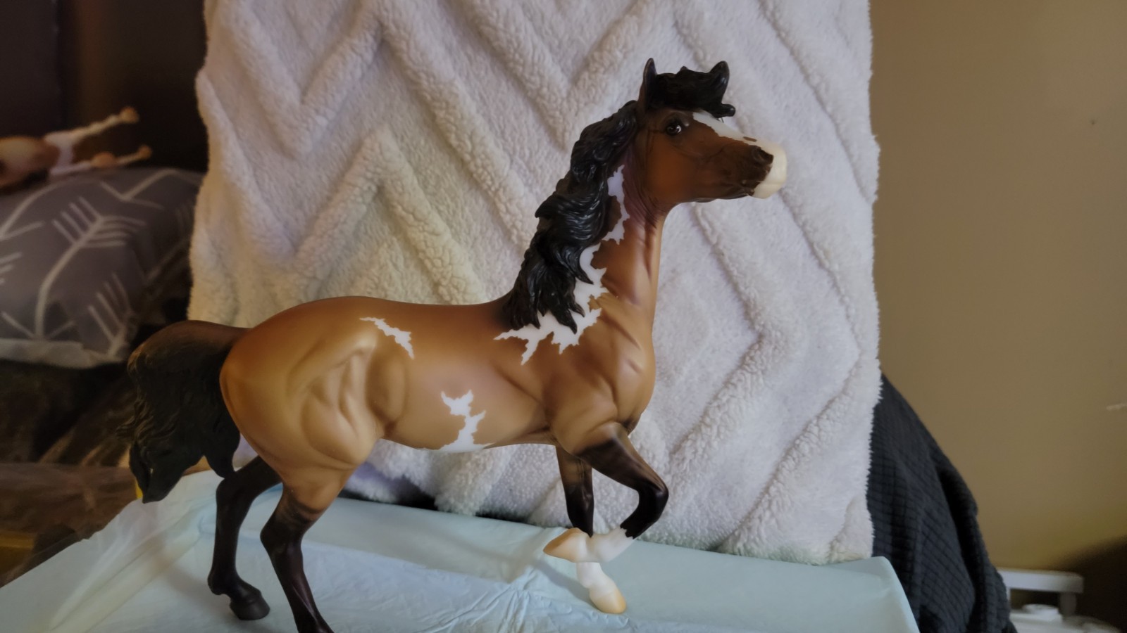 Breyer Horse Birds of A Feather Oriole
